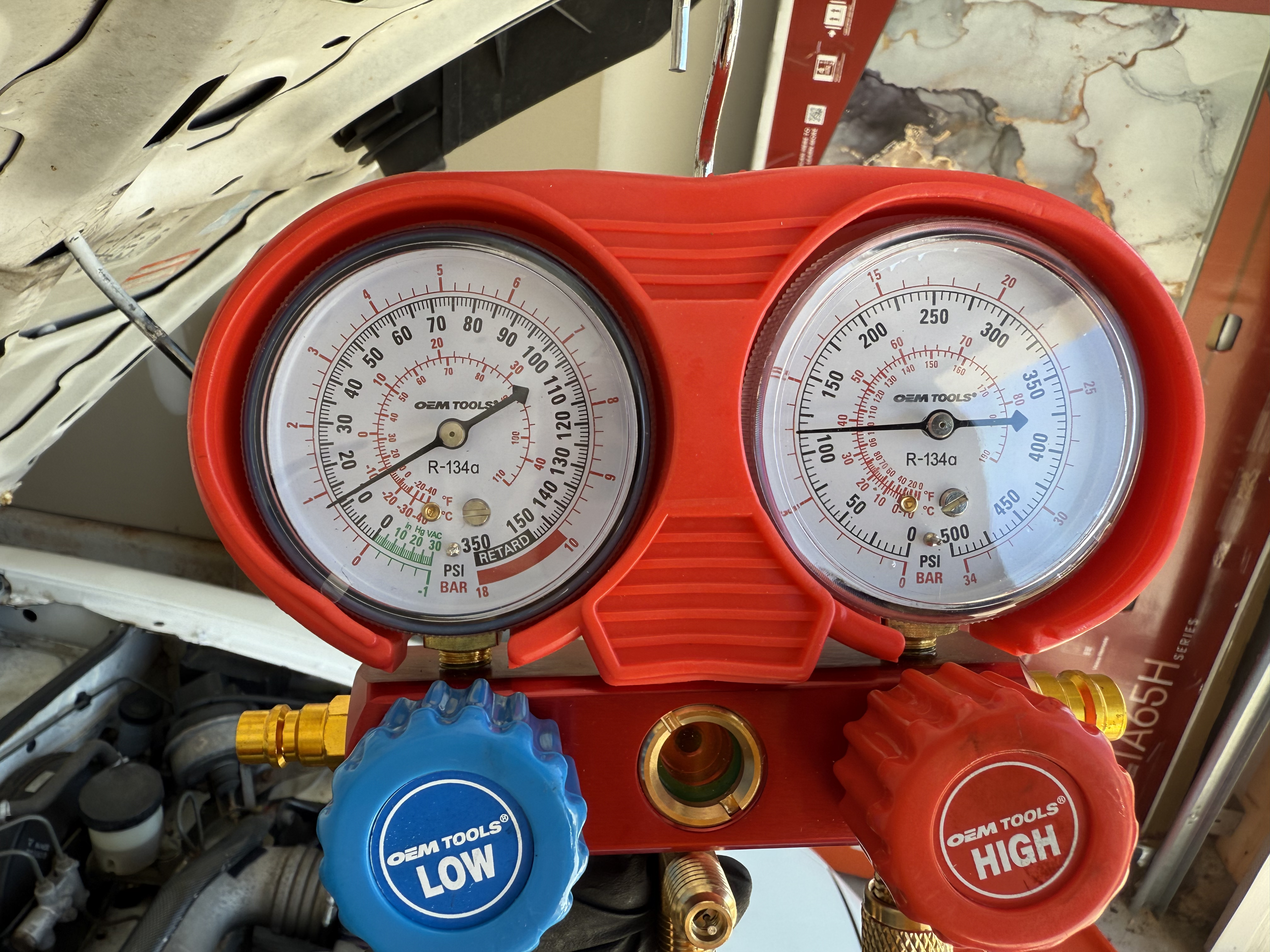 High-side pressure stabilized during charge
