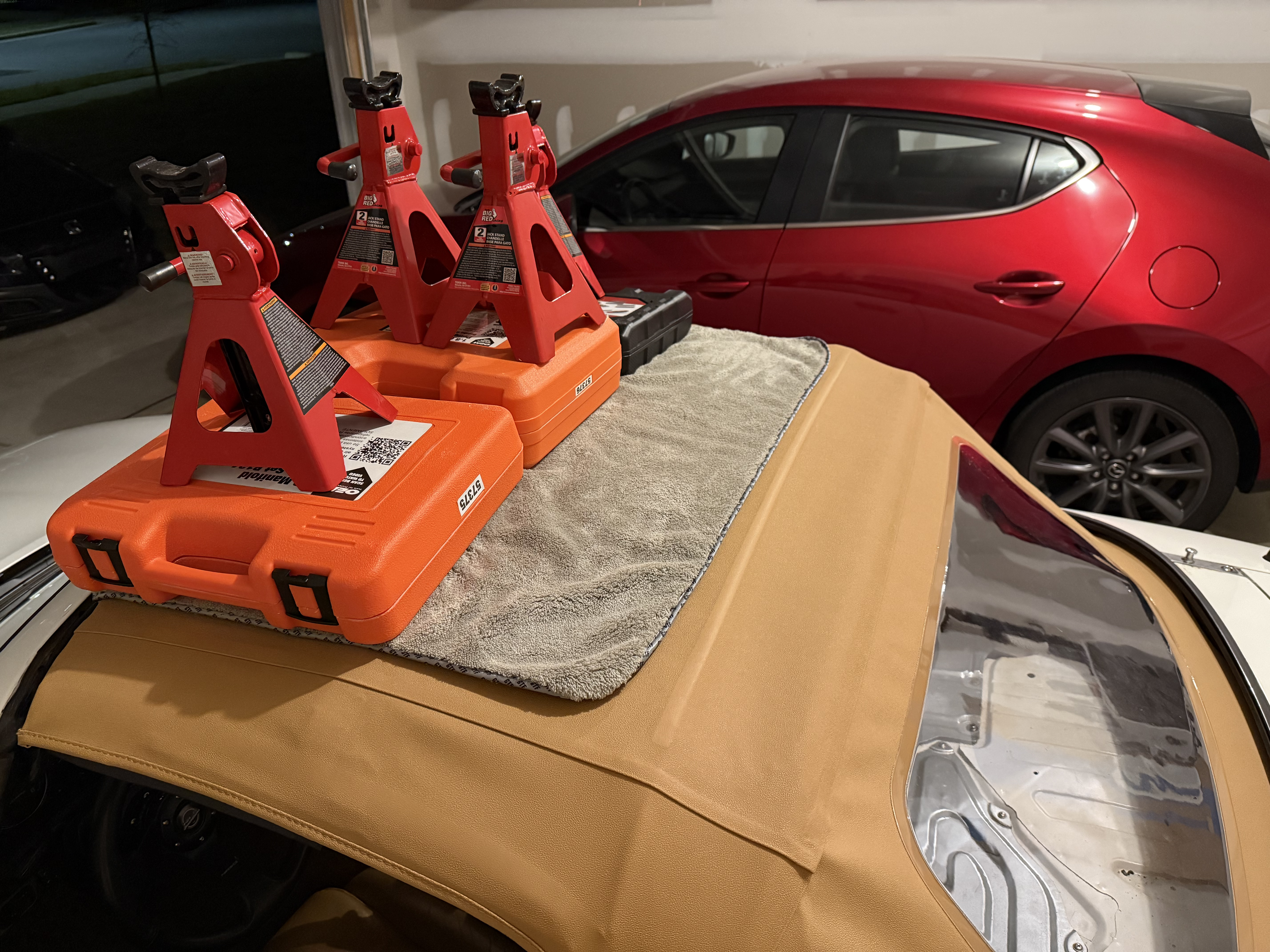 Stretching the new vinyl top